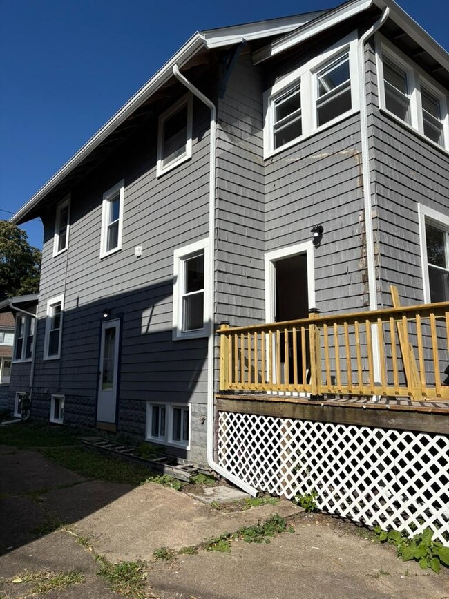 438 Wales Rd NE in Massillon, OH - Building Photo - Building Photo