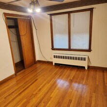 6656 S Fairfield Ave, Unit Unit 1 in Chicago, IL - Foto de edificio - Building Photo