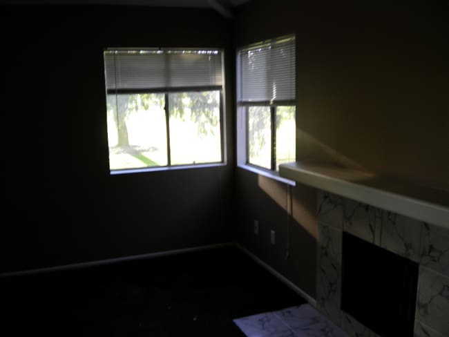 3232 Little Mountain Dr in San Bernardino, CA - Foto de edificio - Building Photo