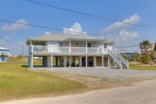 111 Ponce De Leon Ct in Dauphin Island, AL - Building Photo