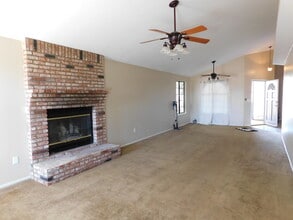 21253 Windsong St in California City, CA - Building Photo - Building Photo