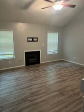 863 Miller Creek Ln in Newport News, VA - Building Photo - Building Photo