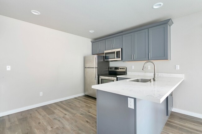 927 S Cushman Ave in Tacoma, WA - Building Photo - Building Photo