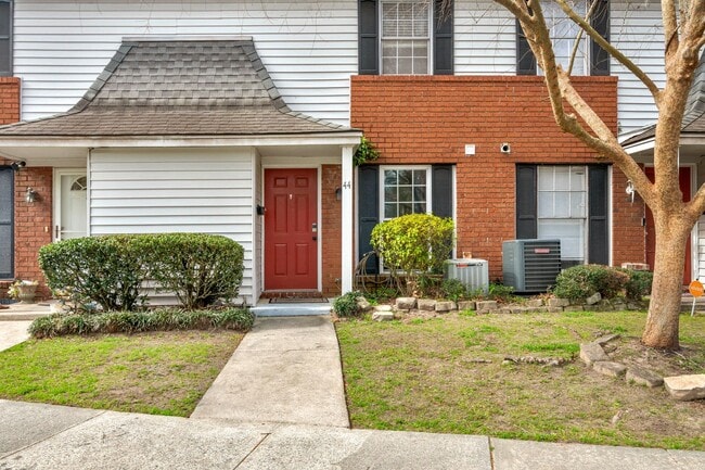 44 Knollwood Cir in Savannah, GA - Building Photo - Building Photo