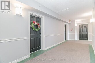 4005 Kilmer Dr in Burlington, ON - Building Photo - Building Photo