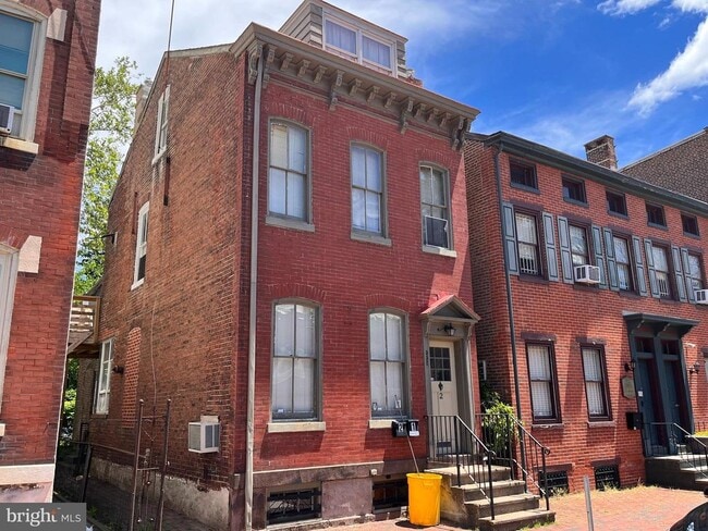 property at 332 W State St