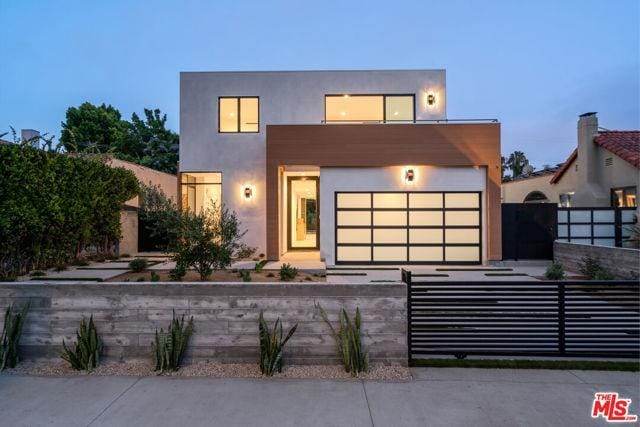 property at 444 Kings Rd