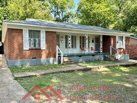 2168 Carnes Ave in Memphis, TN - Building Photo