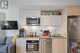 100-100 Dalhousie St in Toronto, ON - Building Photo - Building Photo
