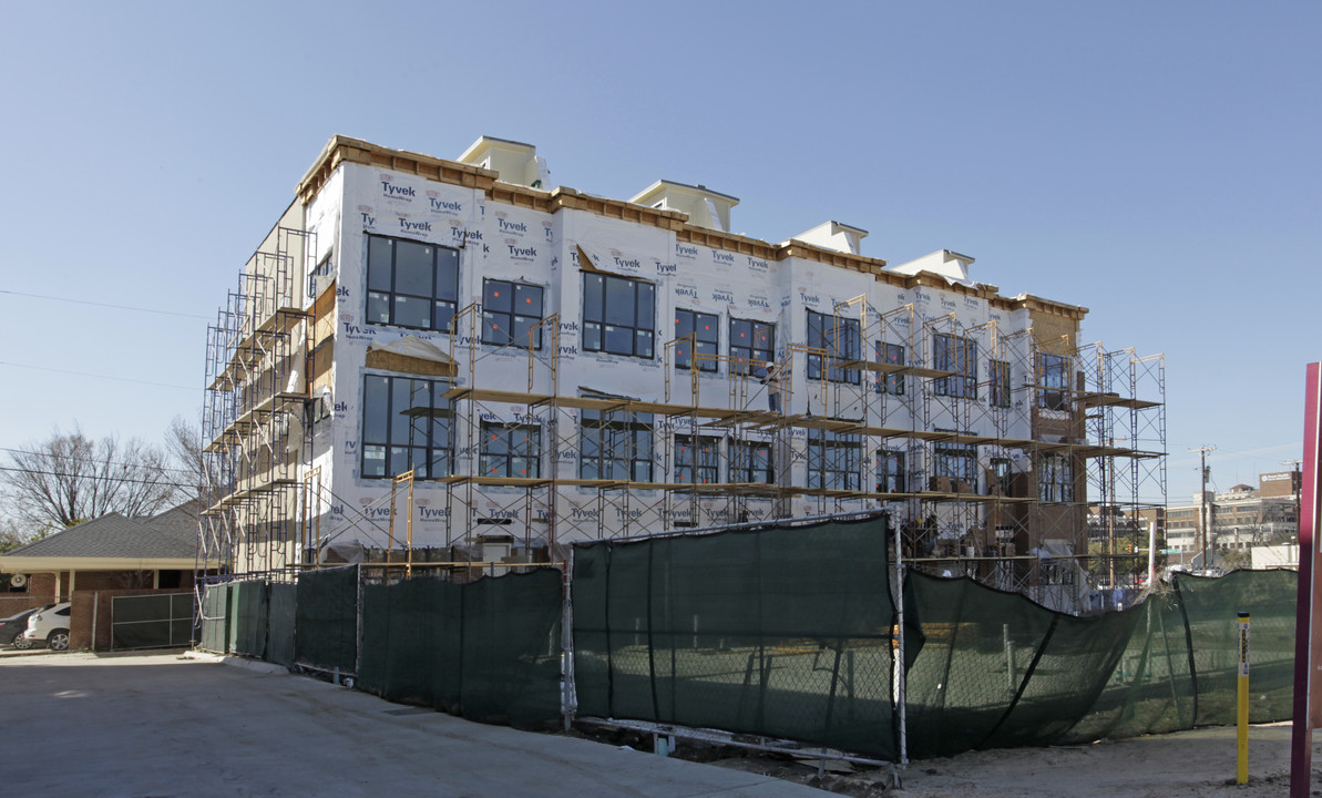 Oleander Place Townhomes in Fort Worth, TX - Building Photo