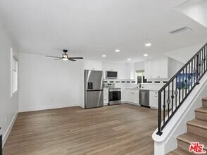 6132 Myrtle Avenue in Long Beach, CA - Building Photo - Building Photo
