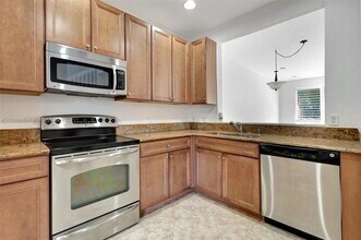 16121 Poppy Seed Cir in Delray Beach, FL - Building Photo - Building Photo