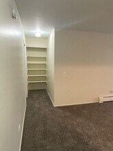 2337 John Rolfe Dr in Schaumburg, IL - Building Photo - Building Photo