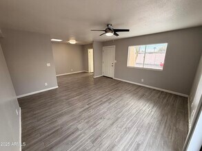 6529 N 67th Ave in Glendale, AZ - Building Photo - Building Photo