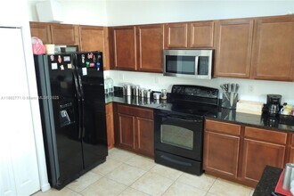 8899 NW 107 Ct, Unit 209 in Doral, FL - Building Photo - Building Photo