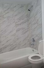 714 Executive Center Dr in West Palm Beach, FL - Building Photo - Building Photo