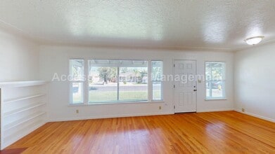 2324 Bellamy St in Modesto, CA - Building Photo - Building Photo