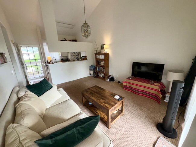 property at 75-6081-6081 Ali‘i Dr