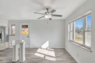 1216 Groesbeck Rd in Cincinnati, OH - Building Photo - Building Photo