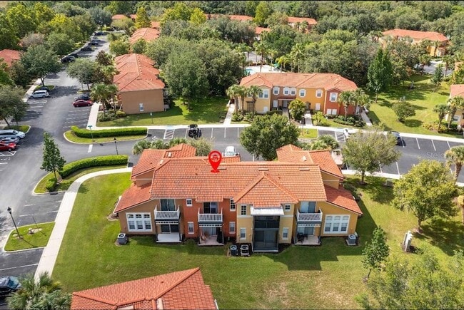 8420 Blue Lagoon Dr in Kissimmee, FL - Building Photo - Building Photo