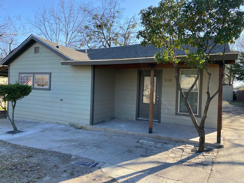 510 Greenwood St in Terrell, TX - Building Photo