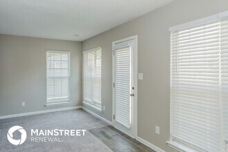 135 Bellelaine Dr in Mooresville, NC - Foto de edificio - Building Photo