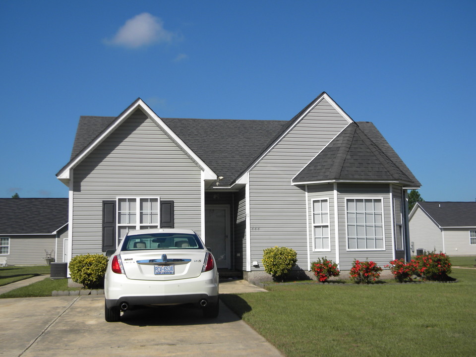 444 Archer Dr in Rocky Mount, NC - Building Photo