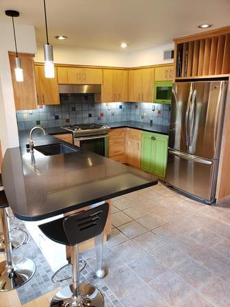 property at 6062 N Maroa Ave