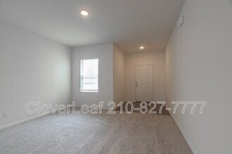 7451 Cheetah Pass in San Antonio, TX - Building Photo - Building Photo