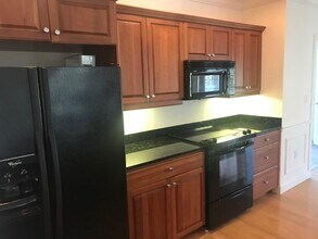 20 Northwood Dr, Unit 301 in Sudbury, MA - Foto de edificio - Building Photo