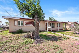 5736 Sun Valley Dr in El Paso, TX - Building Photo - Building Photo