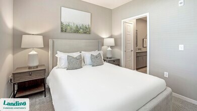 402 W Lincoln St, Unit 347 in Phoenix, AZ - Building Photo - Building Photo