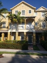 356 W Thatch Palm Cir in Jupiter, FL - Building Photo