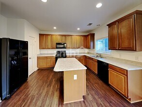 12920 Lake Erie Ln in Charlotte, NC - Building Photo - Building Photo