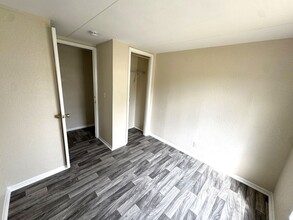 6502 Sandra Dr in Port Richey, FL - Building Photo - Building Photo
