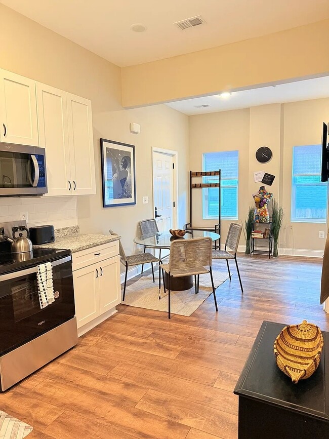 3429 Chestnut Ave, Unit 1