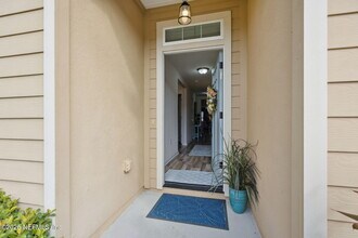 3356 Canyon Falls Dr in Green Cove Springs, FL - Building Photo - Building Photo
