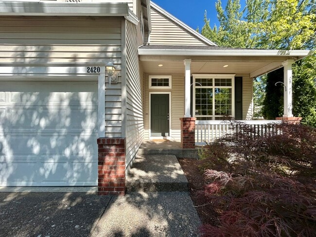 2420 NE 10th Ave in Hillsboro, OR - Building Photo - Building Photo