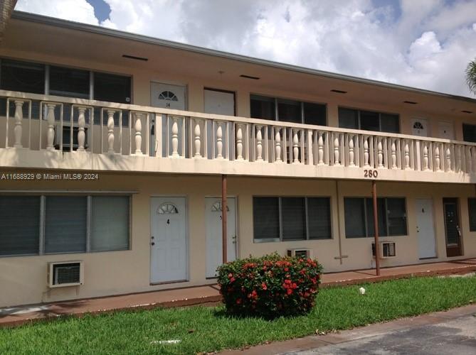 280 SW 11th Ave in Hallandale Beach, FL - Building Photo