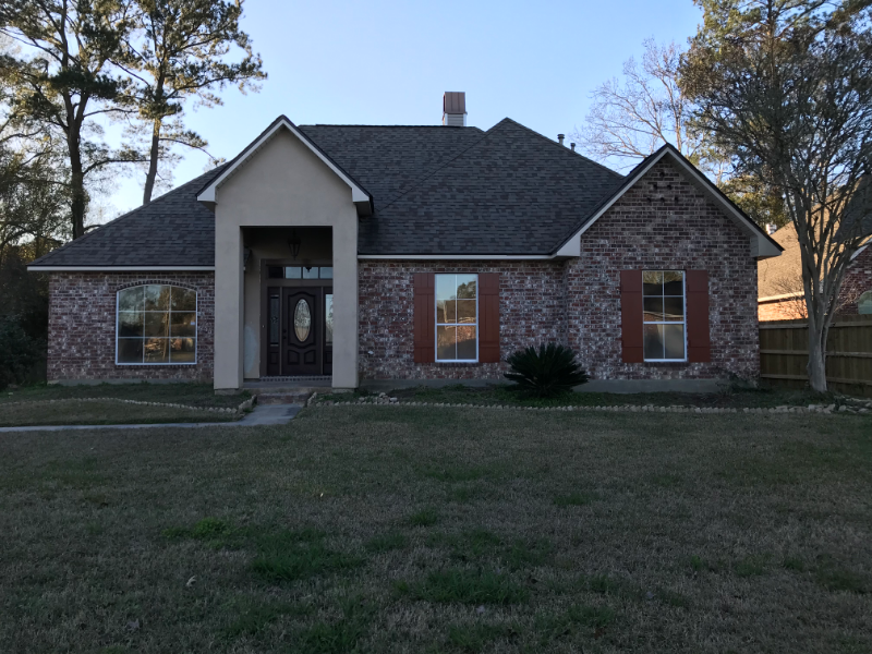 1517 River Run Dr in Denham Springs, LA - Building Photo