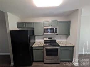 2831 Mayfair Ave in Charlotte, NC - Building Photo - Building Photo