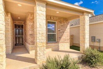 213 Skipping Stone Run in Georgetown, TX - Building Photo - Building Photo