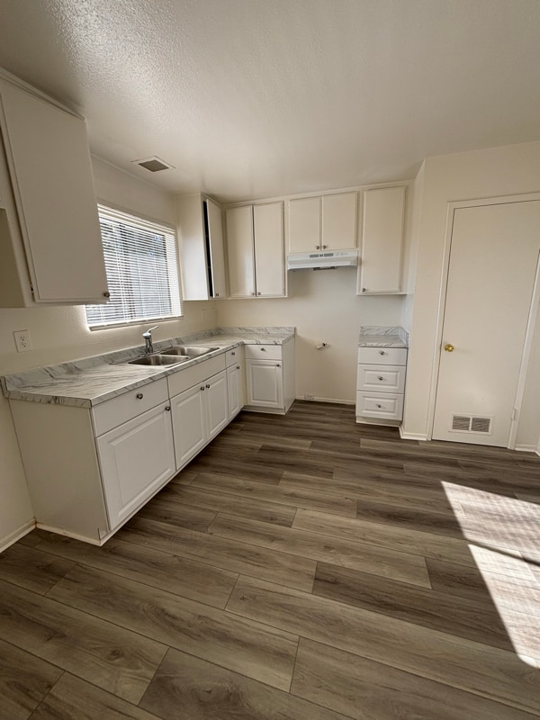 1134 E Ave Q in Palmdale, CA - Building Photo - Building Photo