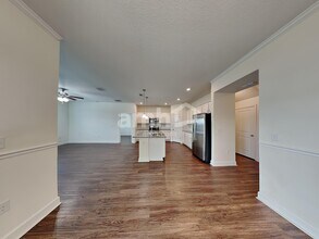 4715 Windy Hammock Way in Palmetto, FL - Foto de edificio - Building Photo
