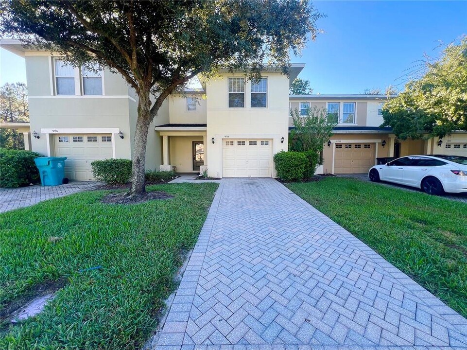 9788 Tivoli Villa Dr in Orlando, FL - Building Photo