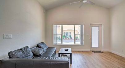 2805 Shantiniketan Blvd in Tavares, FL - Building Photo - Building Photo
