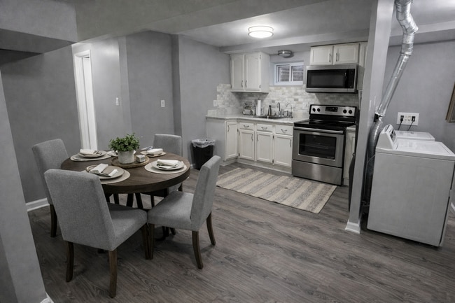 2317 Glenmore Terrace, Unit 1