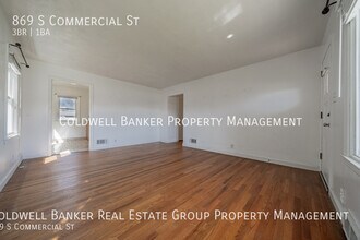 869 S Commercial St in Neenah, WI - Building Photo - Building Photo