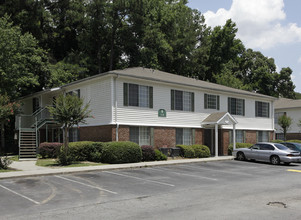 Riverwood Club Apartments in Atlanta, GA - Foto de edificio - Building Photo