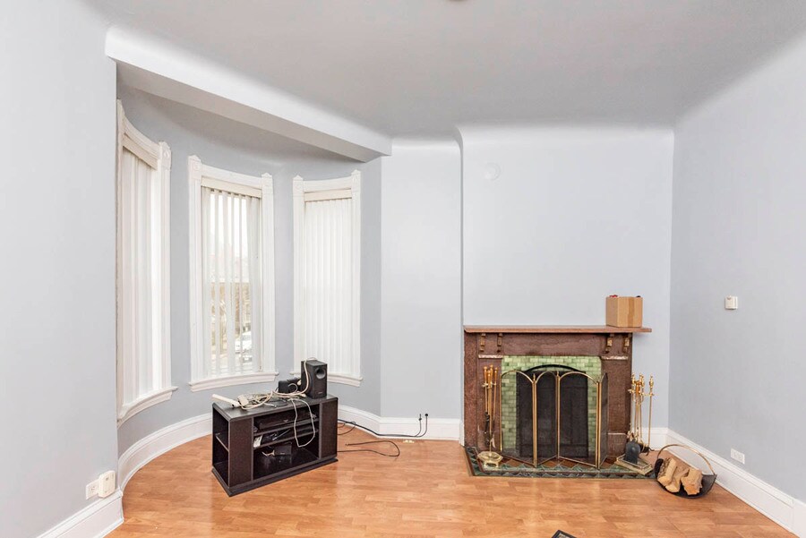 3300 N Racine Ave, Unit 2 in Chicago, IL - Building Photo